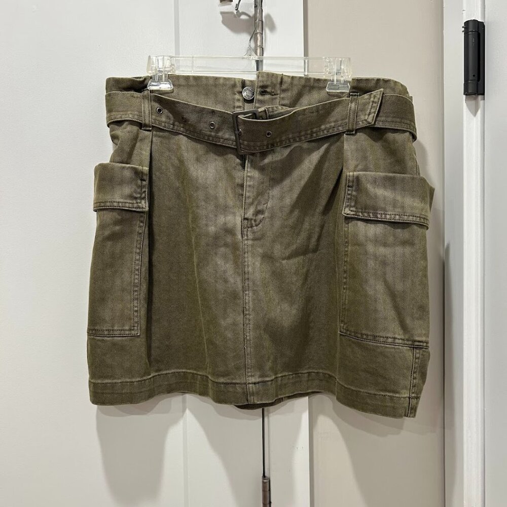 Green Skirt with a Belt